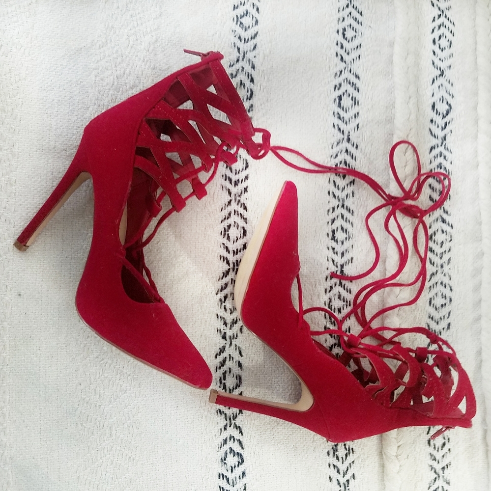LAST CHANCE ✌Liliana Selena Red Velvet Heels